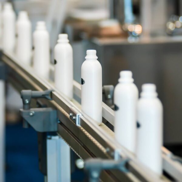 7810 plastic bottles conveyor